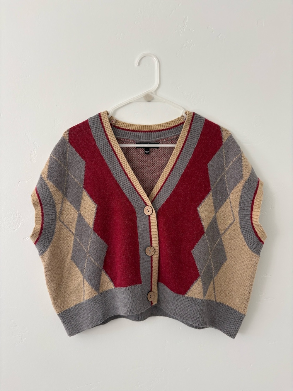 Sleeveless Argyle Button-Front Cardigan Vest - Red, Gray, Tan